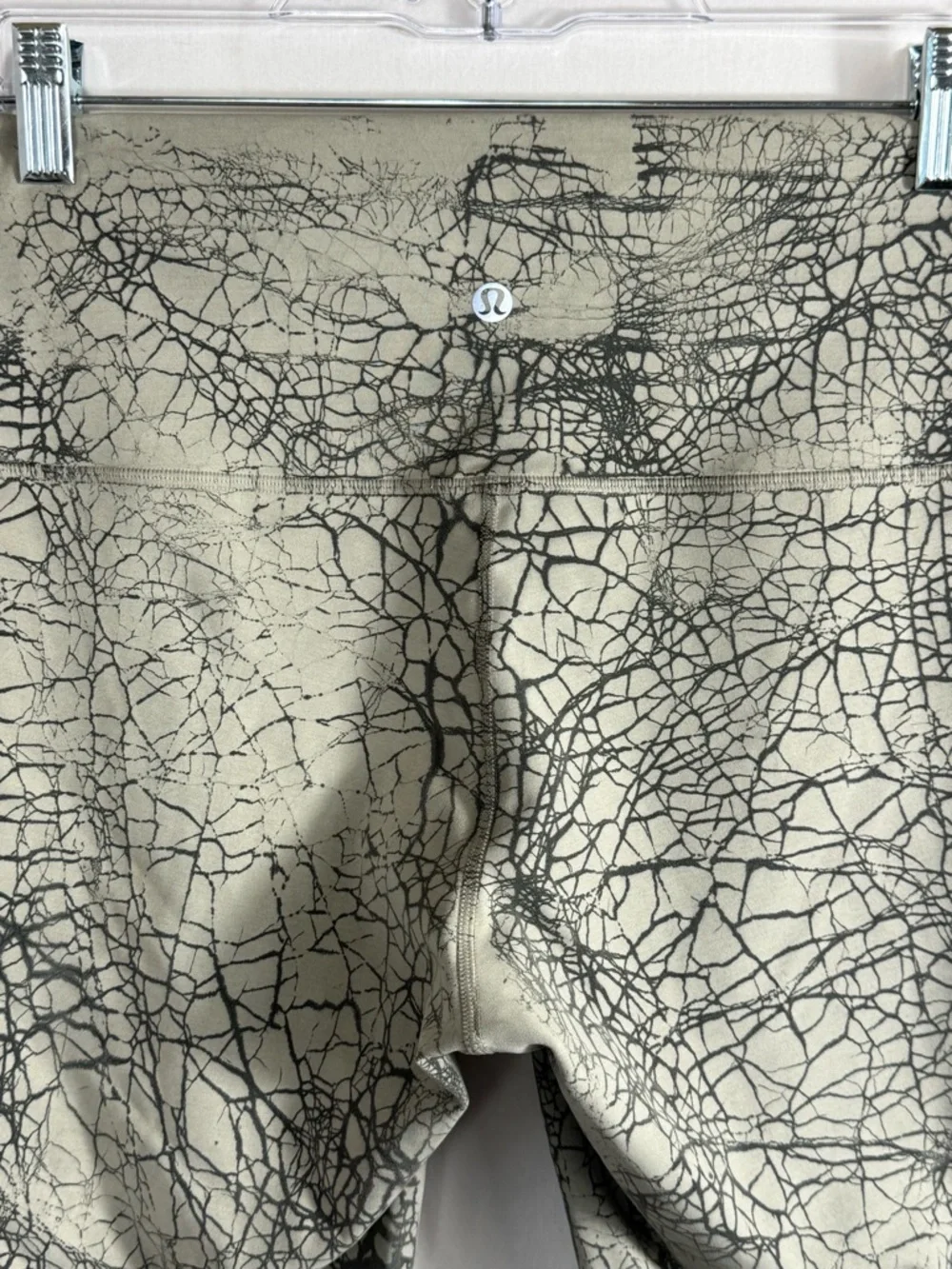 Lululemon Wunder Train High-Rise Shorts in Thread Dye Rover Black - Picture 4 of 4